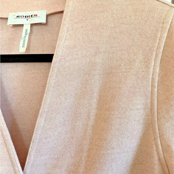 Vintage 1980 Rodier Pink Knit Skirt Suit w/  Mother of Pearl Buttons Sz 44 M / L - Picture 4 of 6